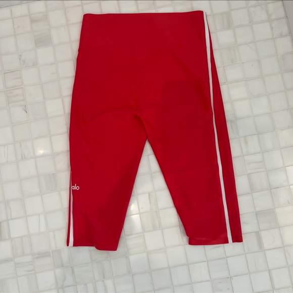ALO Yoga capri Leggings airlift super sleek contrast size large - Picture 2 of 6
